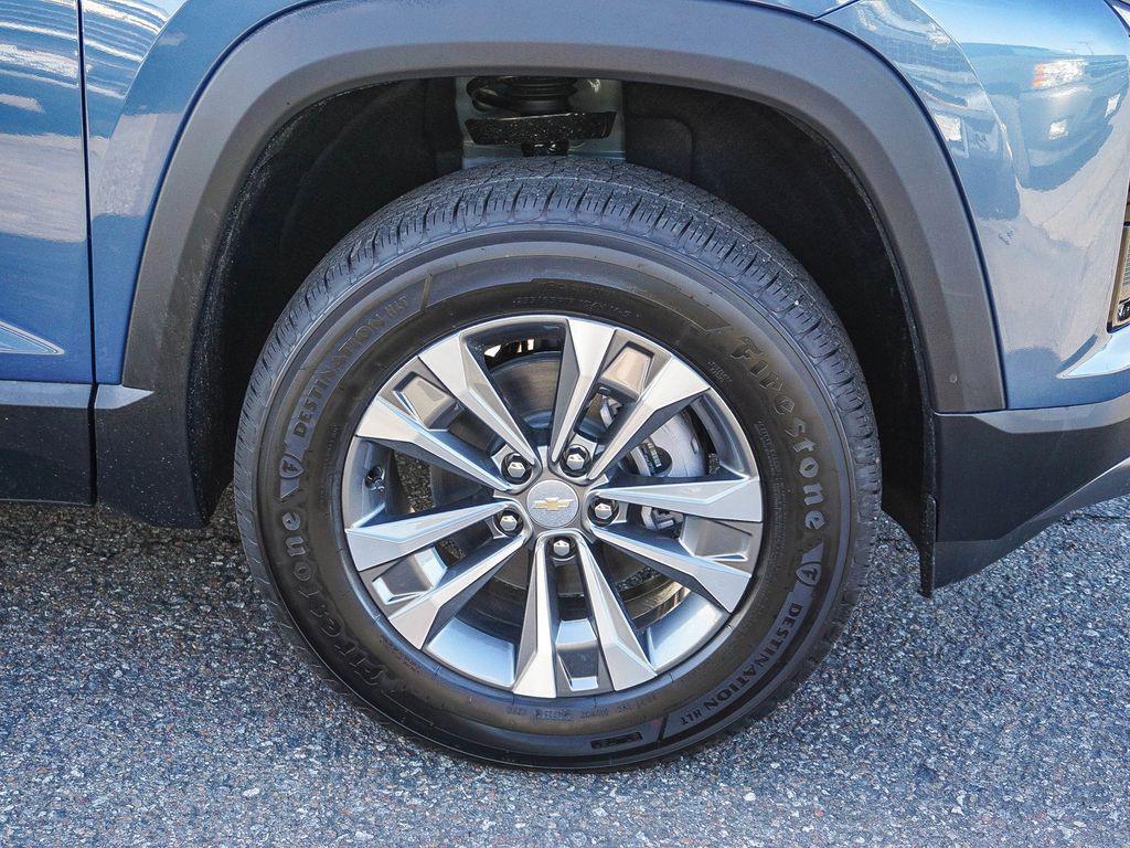 new 2026 Chevrolet Equinox car, priced at $28,995