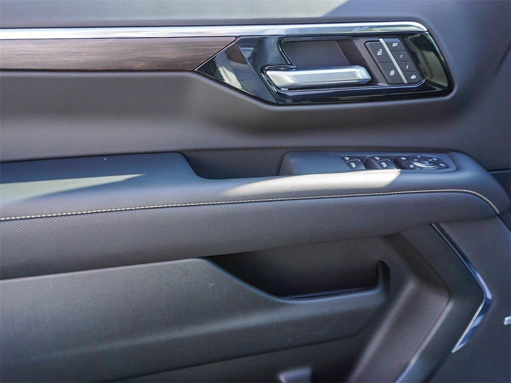 new 2026 Chevrolet Suburban car, priced at $78,185