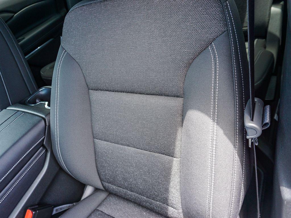 new 2026 Chevrolet Traverse car, priced at $37,795