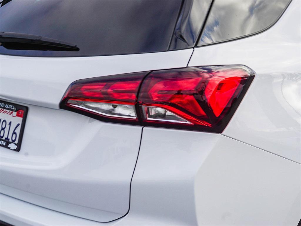 used 2024 Chevrolet Equinox car, priced at $21,986