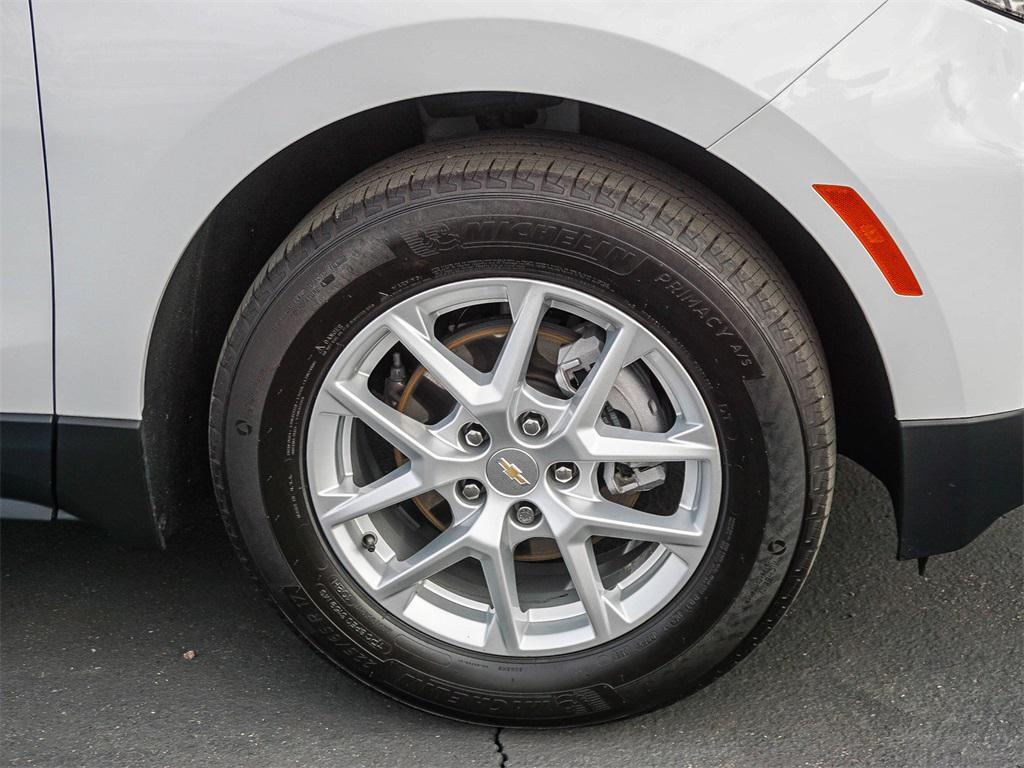 used 2024 Chevrolet Equinox car, priced at $21,986