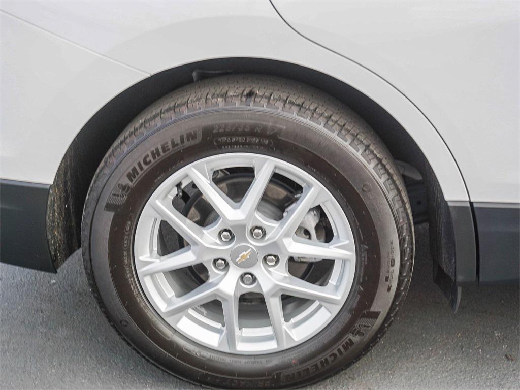 used 2024 Chevrolet Equinox car, priced at $21,986