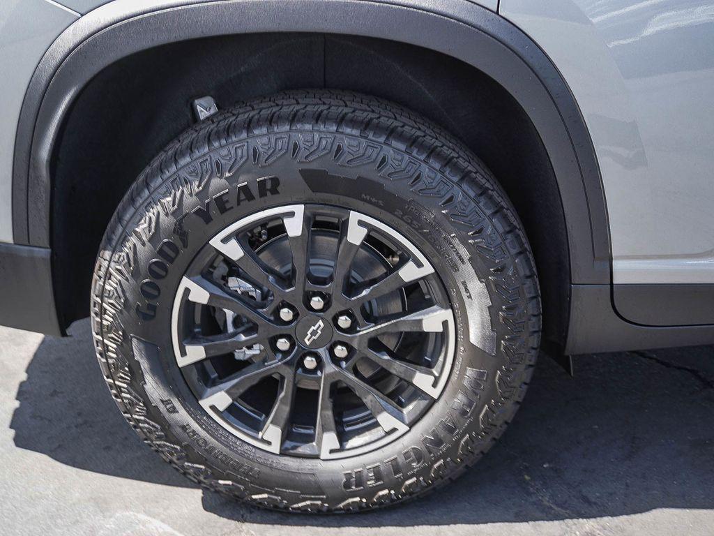 new 2026 Chevrolet Traverse car, priced at $52,555