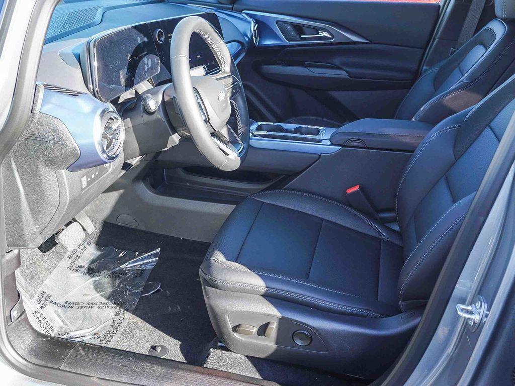 new 2026 Chevrolet Equinox EV car, priced at $29,370