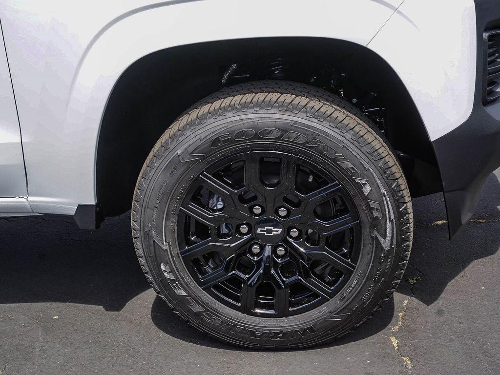 new 2026 Chevrolet Colorado car, priced at $32,605