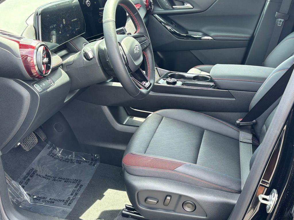 new 2026 Chevrolet Equinox car, priced at $32,235