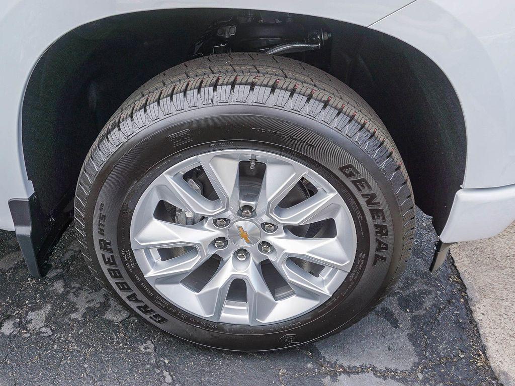 new 2026 Chevrolet Silverado 1500 car, priced at $42,760