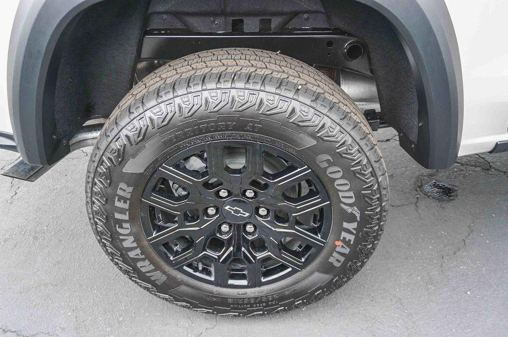 new 2026 Chevrolet Colorado car, priced at $44,435
