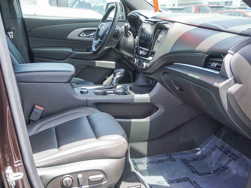 used 2023 Chevrolet Traverse car, priced at $31,831