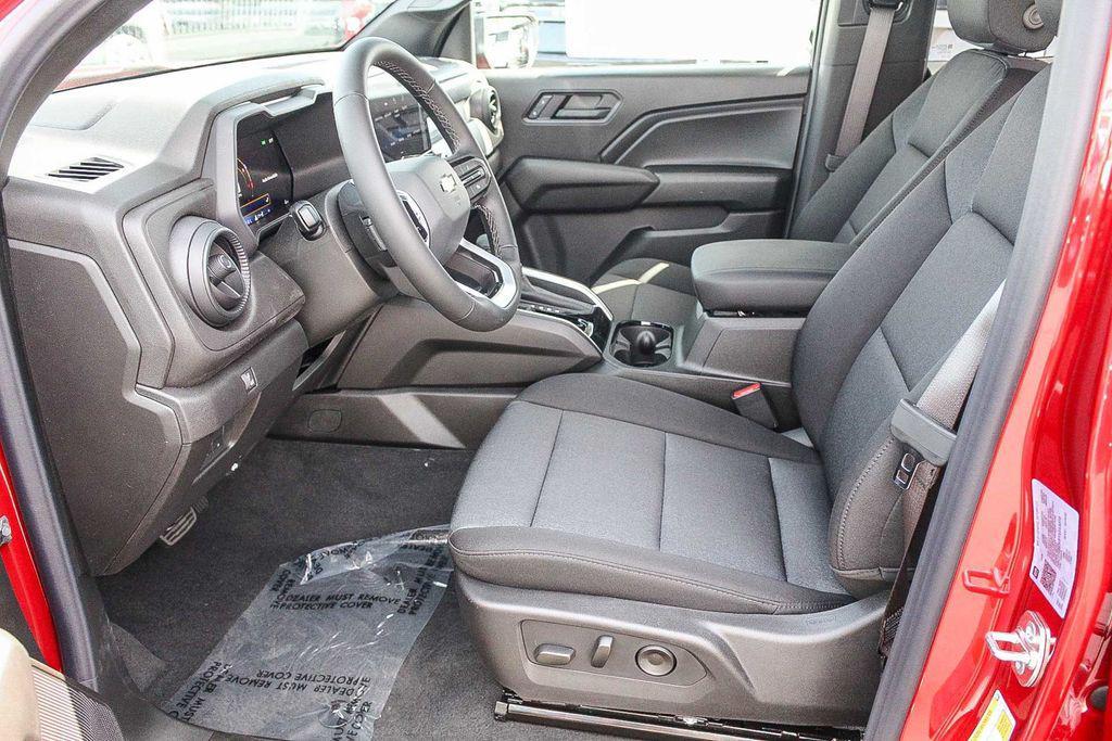 new 2026 Chevrolet Colorado car, priced at $33,100