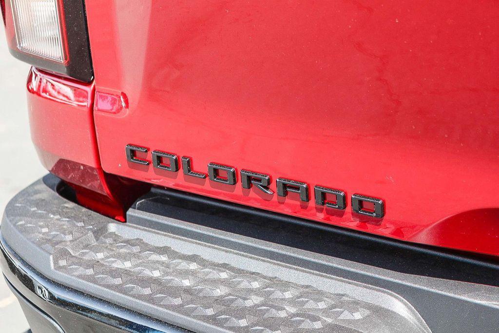 new 2026 Chevrolet Colorado car, priced at $33,100