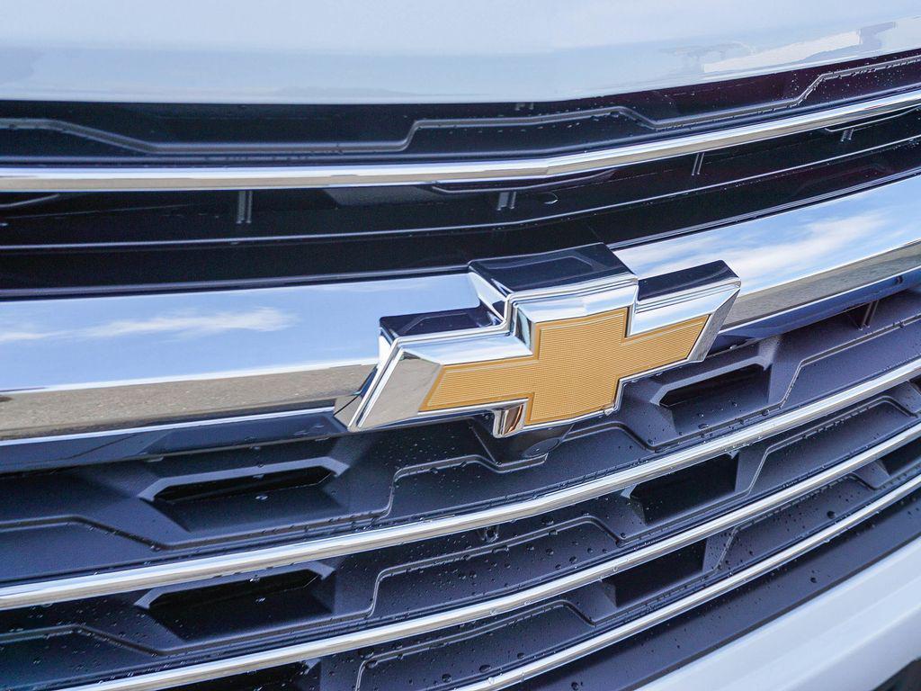 new 2026 Chevrolet Traverse car, priced at $37,795