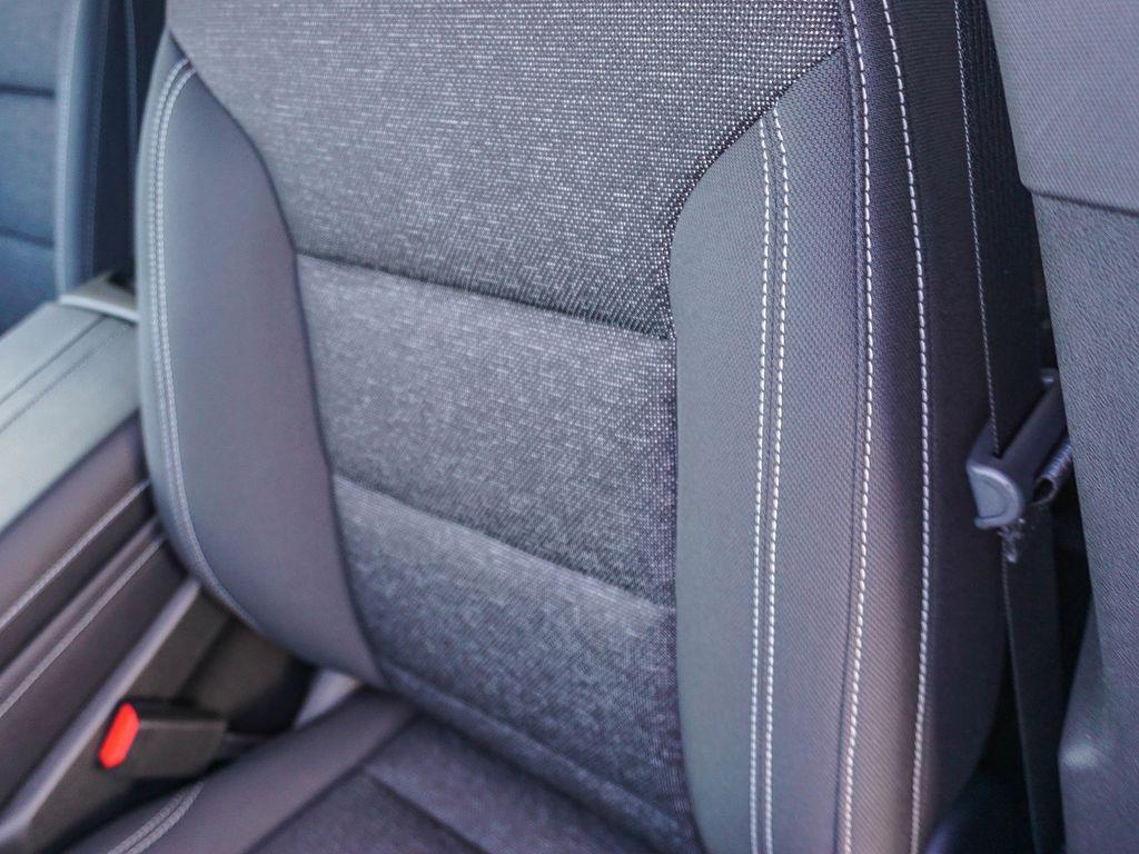 new 2026 Chevrolet Traverse car, priced at $37,795