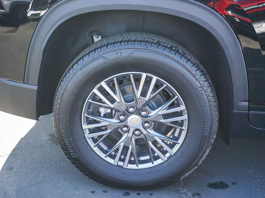 new 2026 Chevrolet Traverse car, priced at $38,992