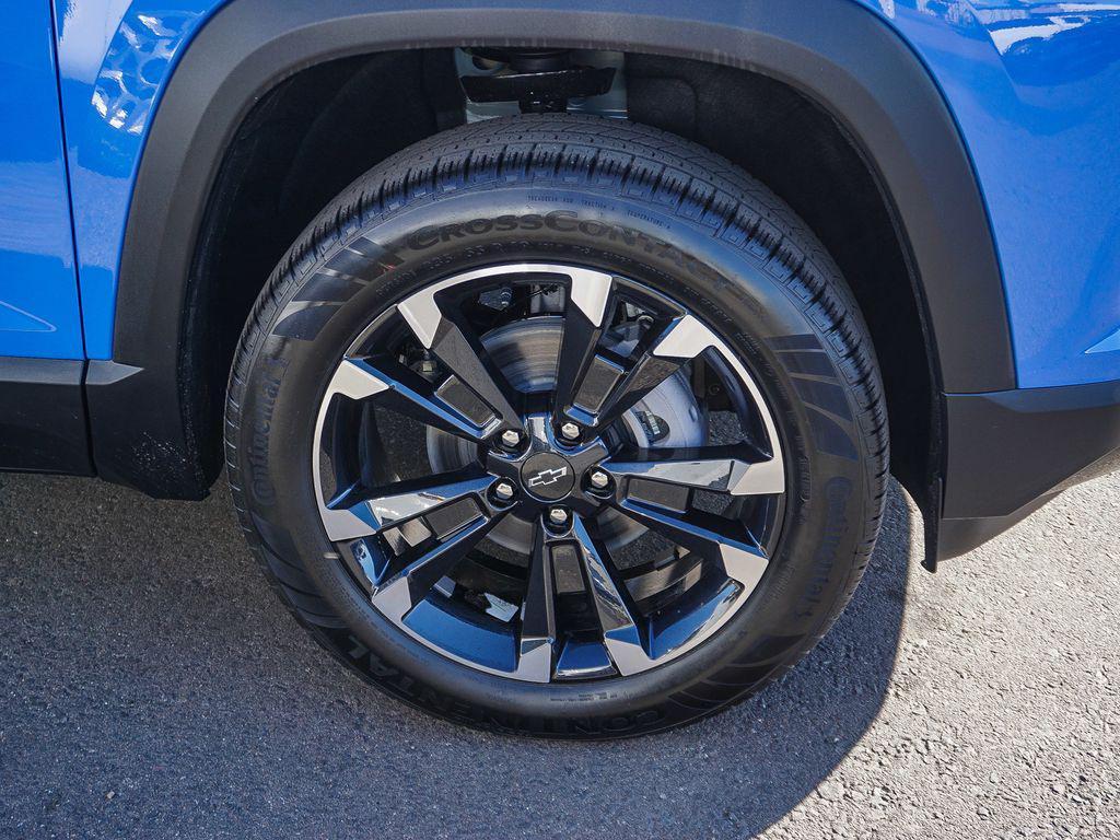 new 2026 Chevrolet Equinox car, priced at $30,415