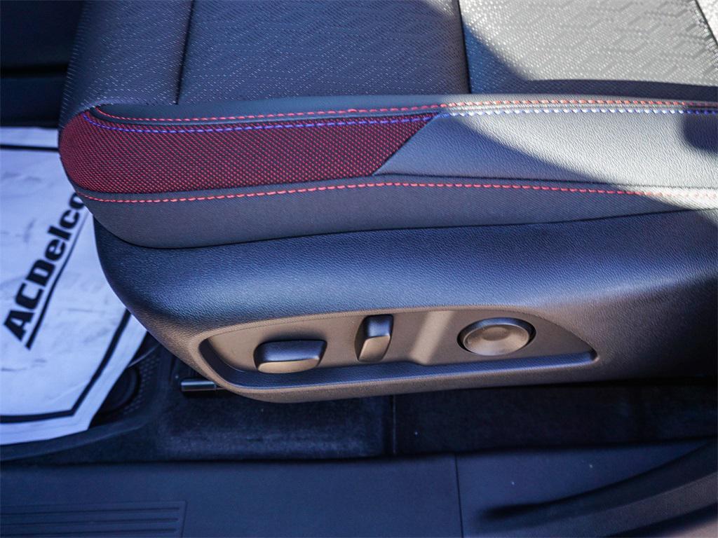 new 2026 Chevrolet Equinox car, priced at $31,915