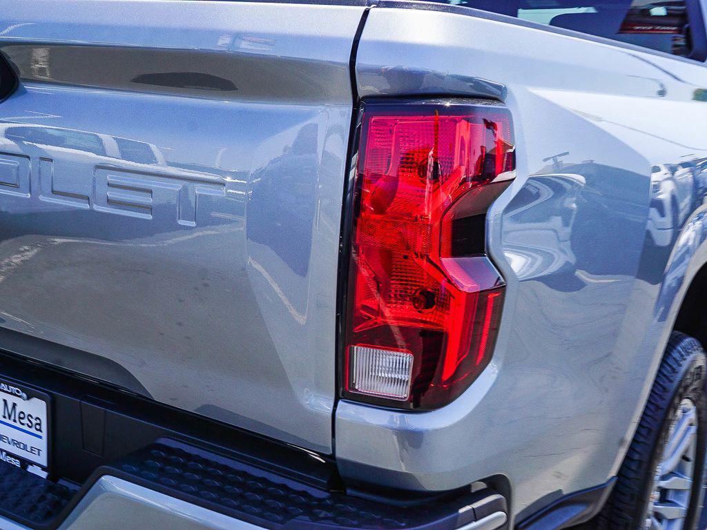 new 2026 Chevrolet Colorado car, priced at $33,095