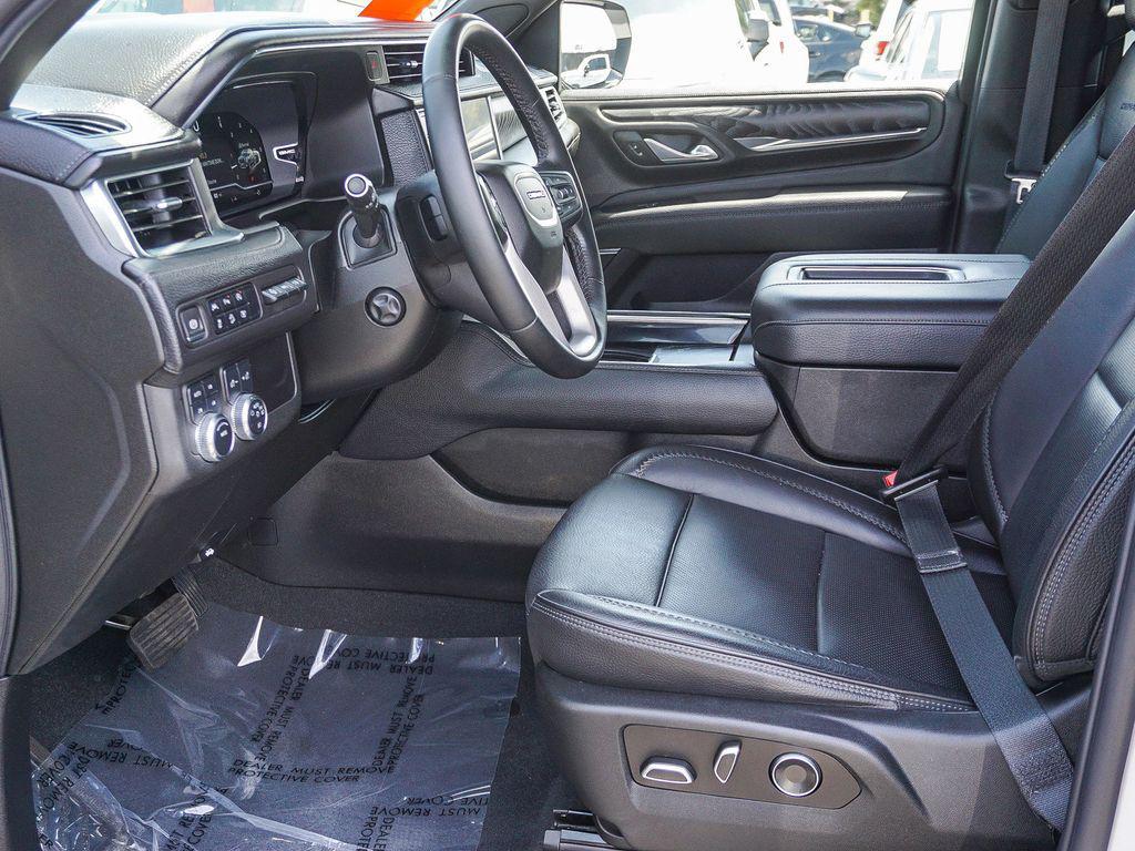 used 2023 GMC Yukon XL car, priced at $61,492
