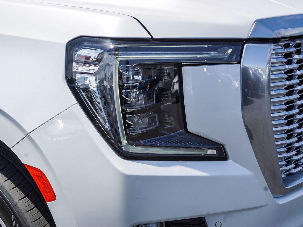 used 2023 GMC Yukon XL car, priced at $61,492