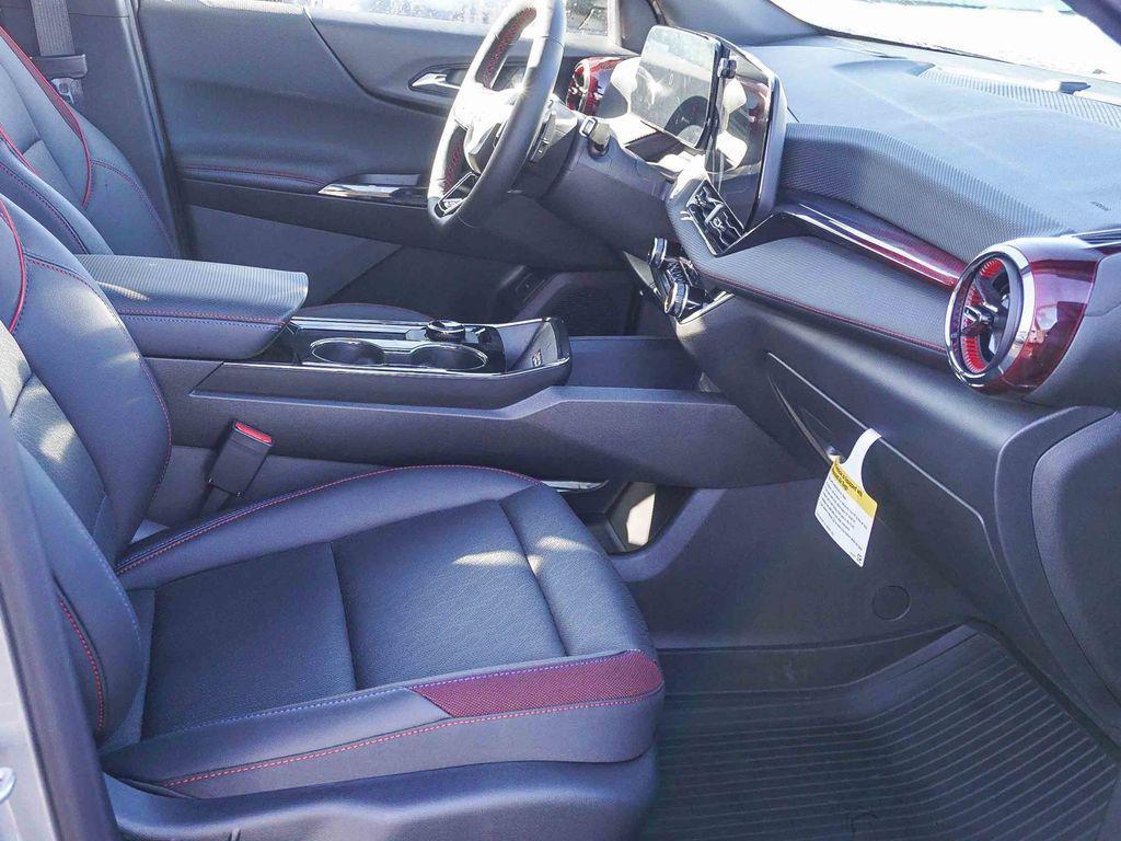 new 2026 Chevrolet Equinox car, priced at $32,615