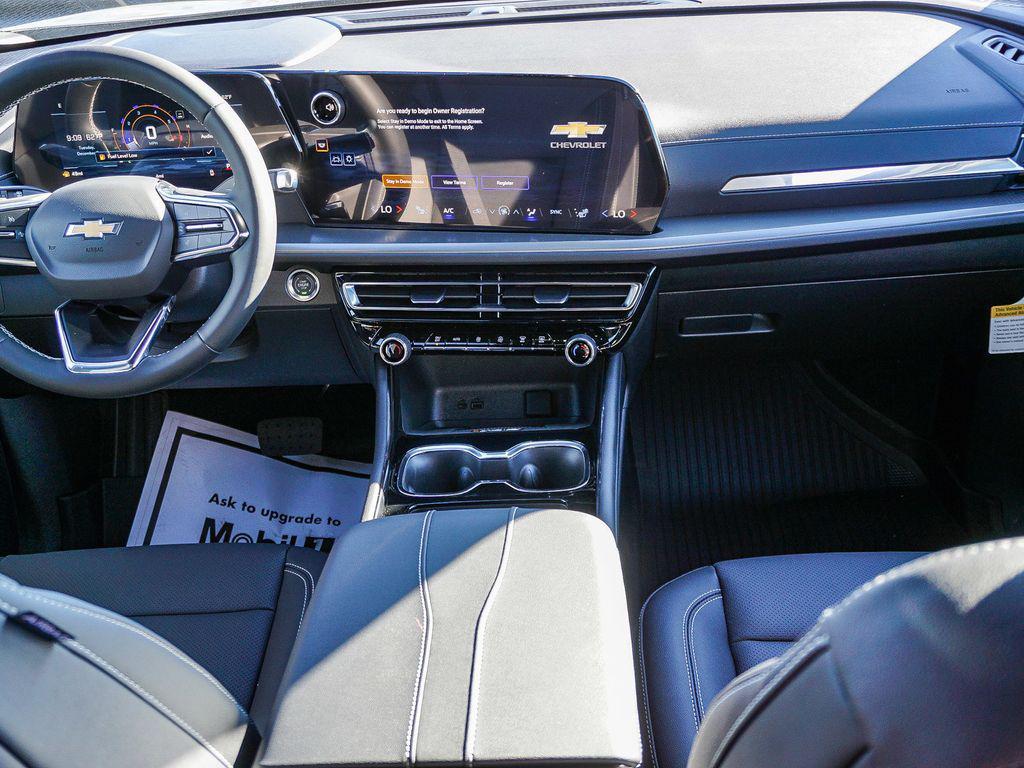 new 2026 Chevrolet Traverse car, priced at $38,998