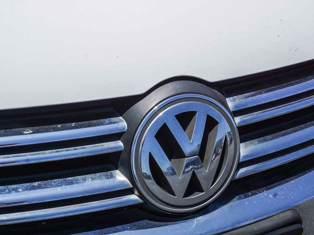 used 2010 Volkswagen Jetta car, priced at $7,500