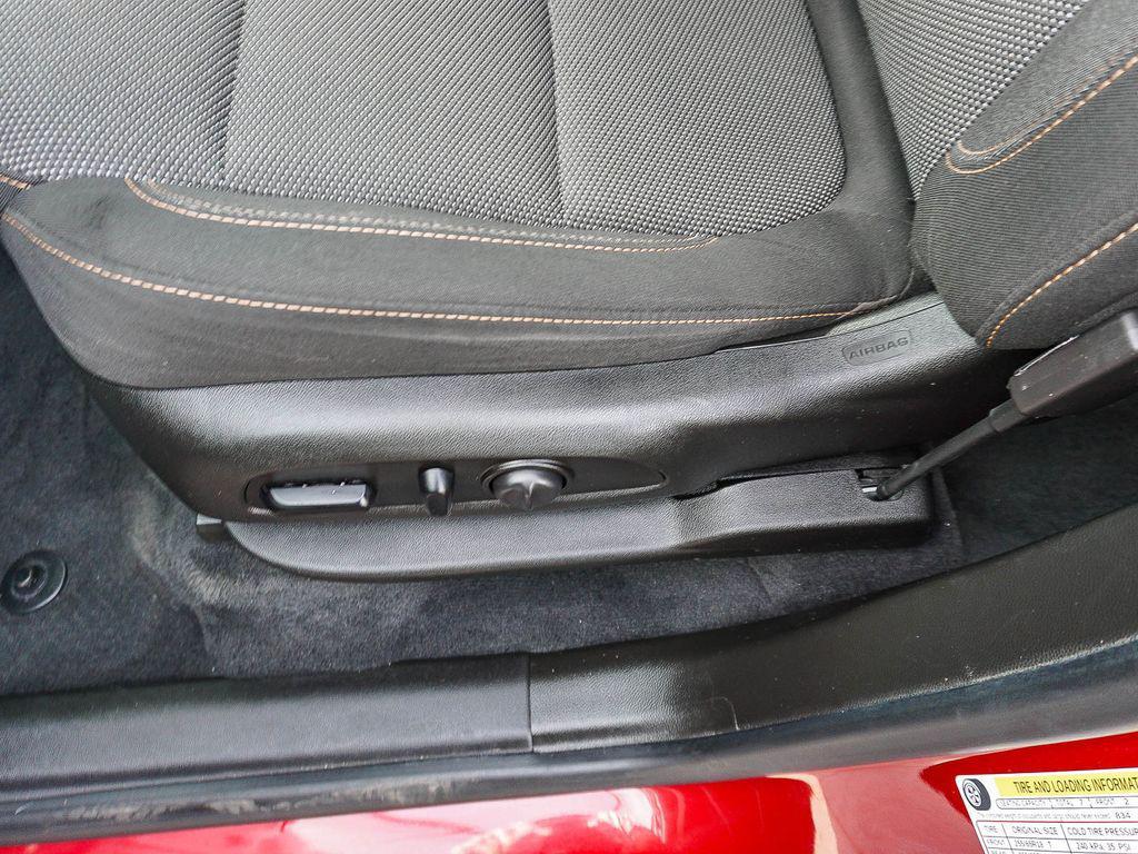 used 2021 Chevrolet Traverse car, priced at $16,986