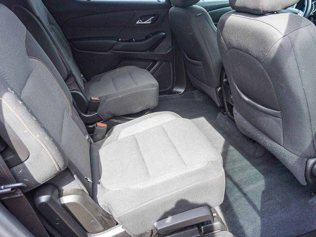 used 2021 Chevrolet Traverse car, priced at $16,986