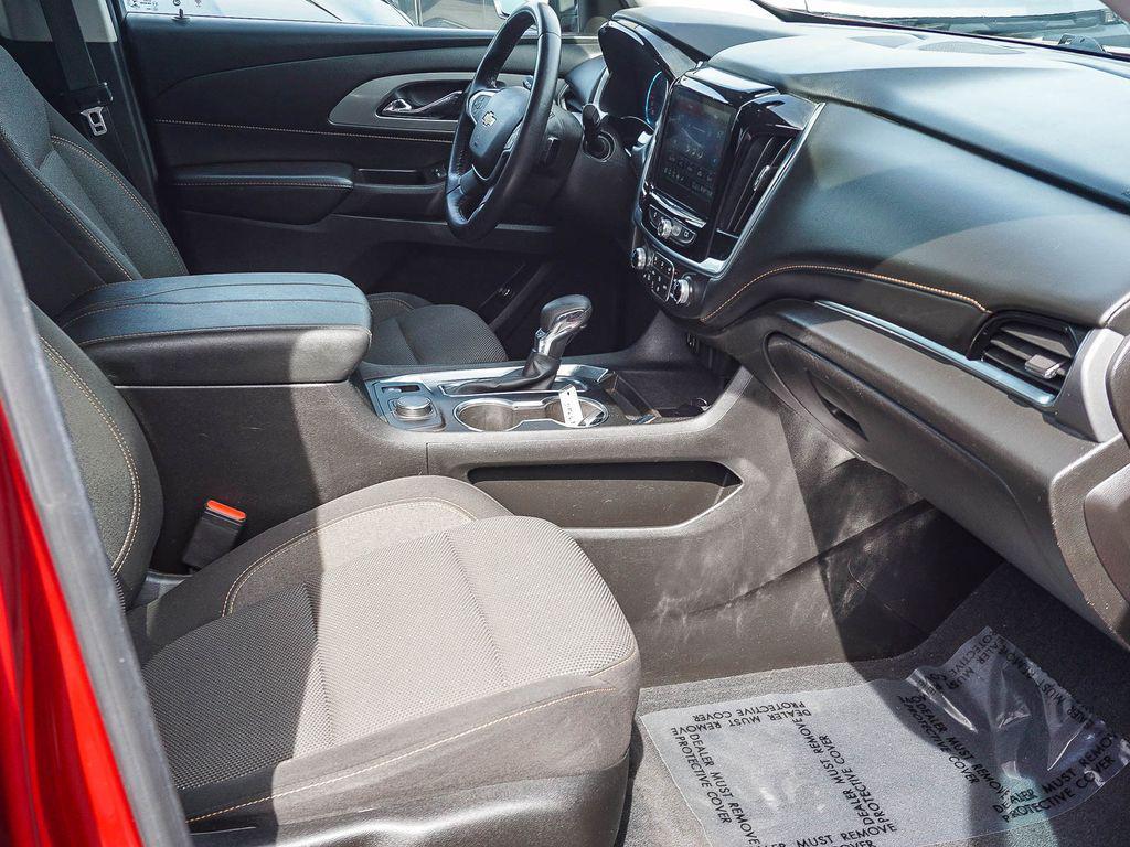 used 2021 Chevrolet Traverse car, priced at $16,986