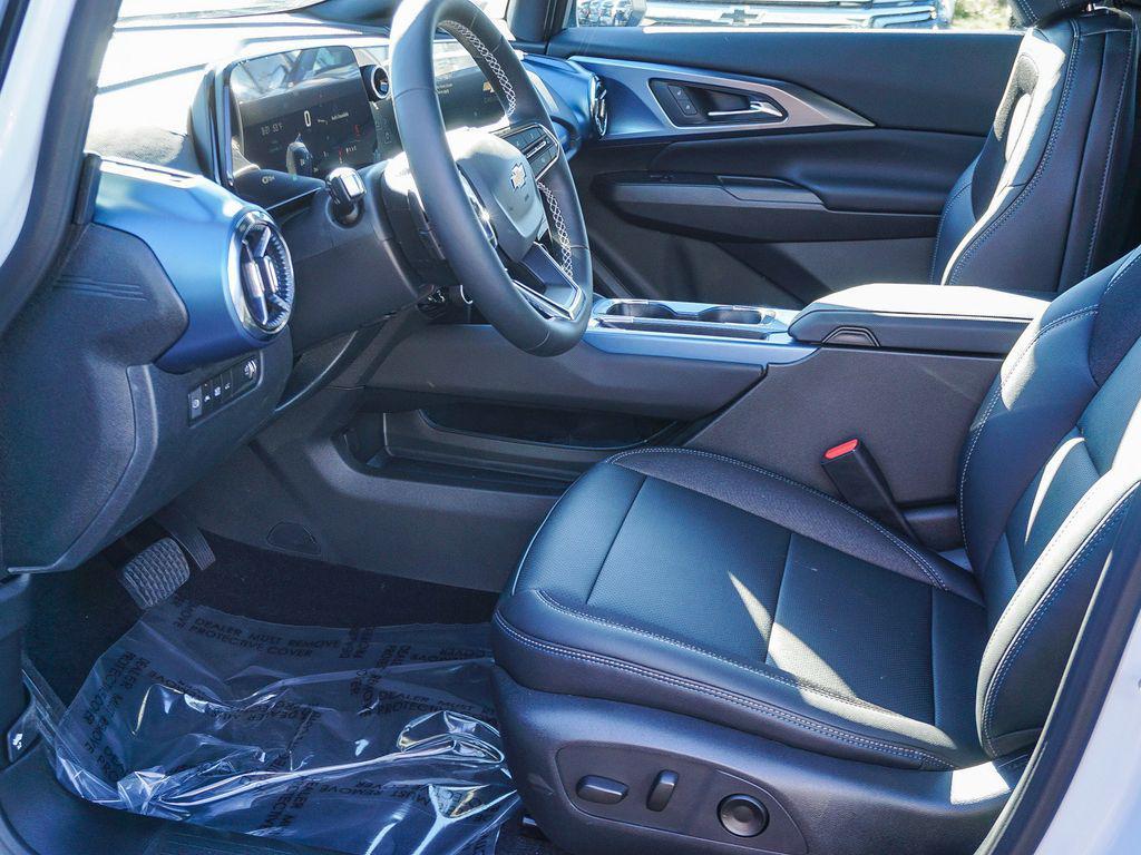 new 2026 Chevrolet Equinox EV car, priced at $29,070