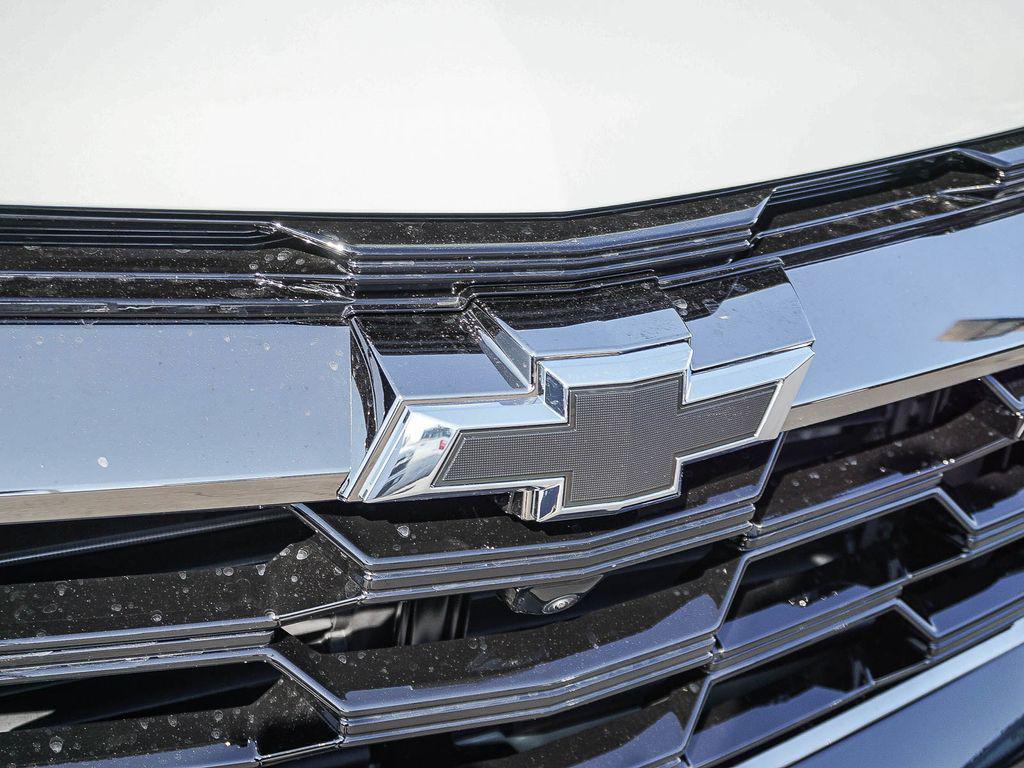 new 2026 Chevrolet Equinox car, priced at $32,235