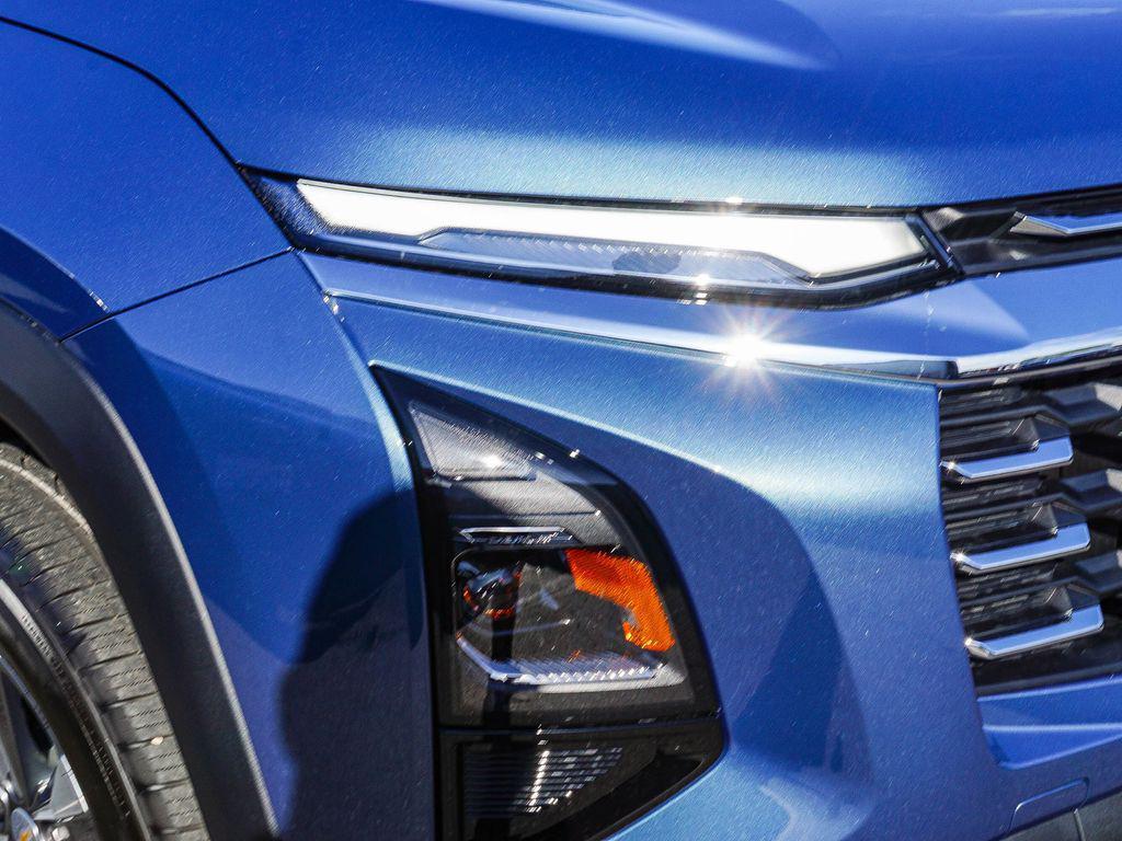 new 2026 Chevrolet Equinox car, priced at $26,945