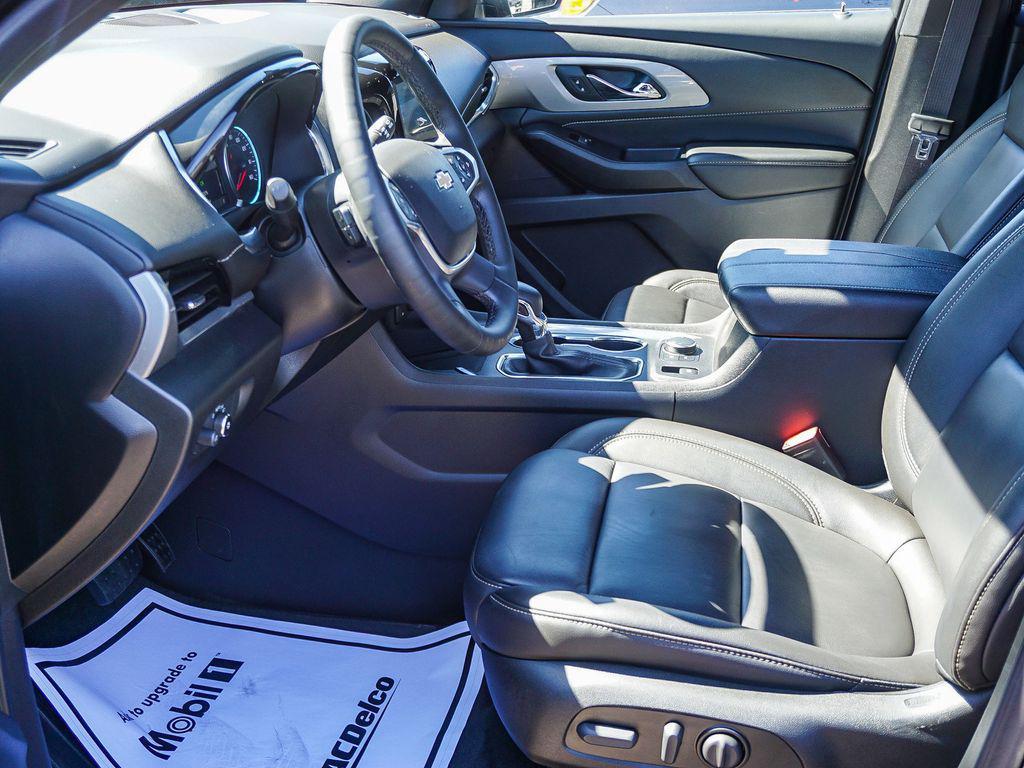 used 2023 Chevrolet Traverse car, priced at $29,836