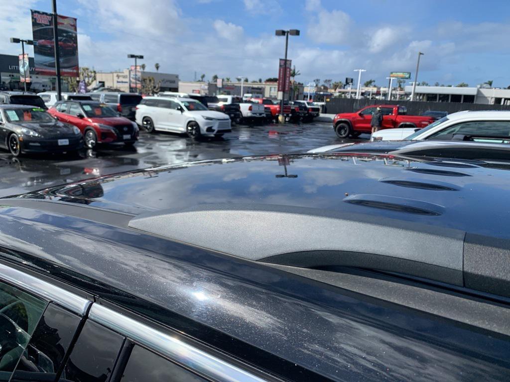 used 2023 Chevrolet Traverse car, priced at $33,469