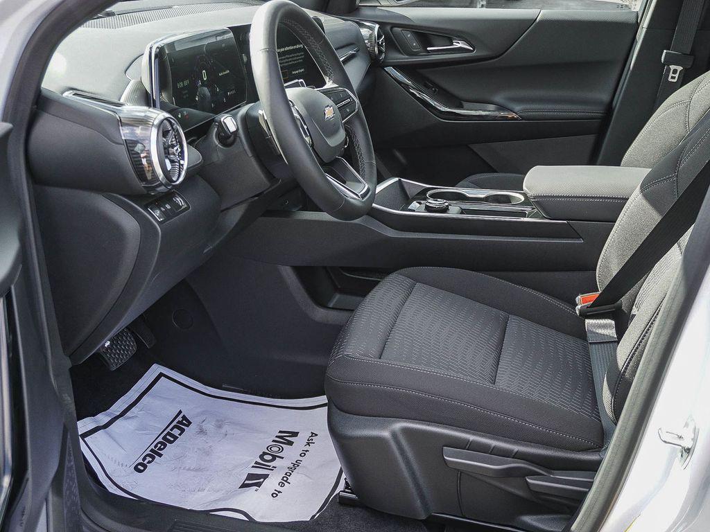 new 2026 Chevrolet Equinox car, priced at $26,295