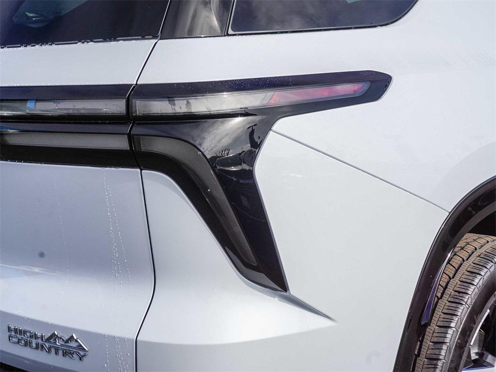 new 2026 Chevrolet Traverse car, priced at $56,210