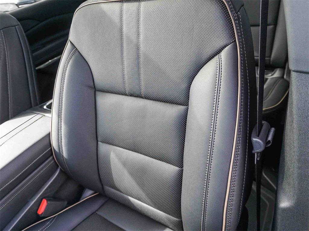 new 2026 Chevrolet Traverse car, priced at $56,210