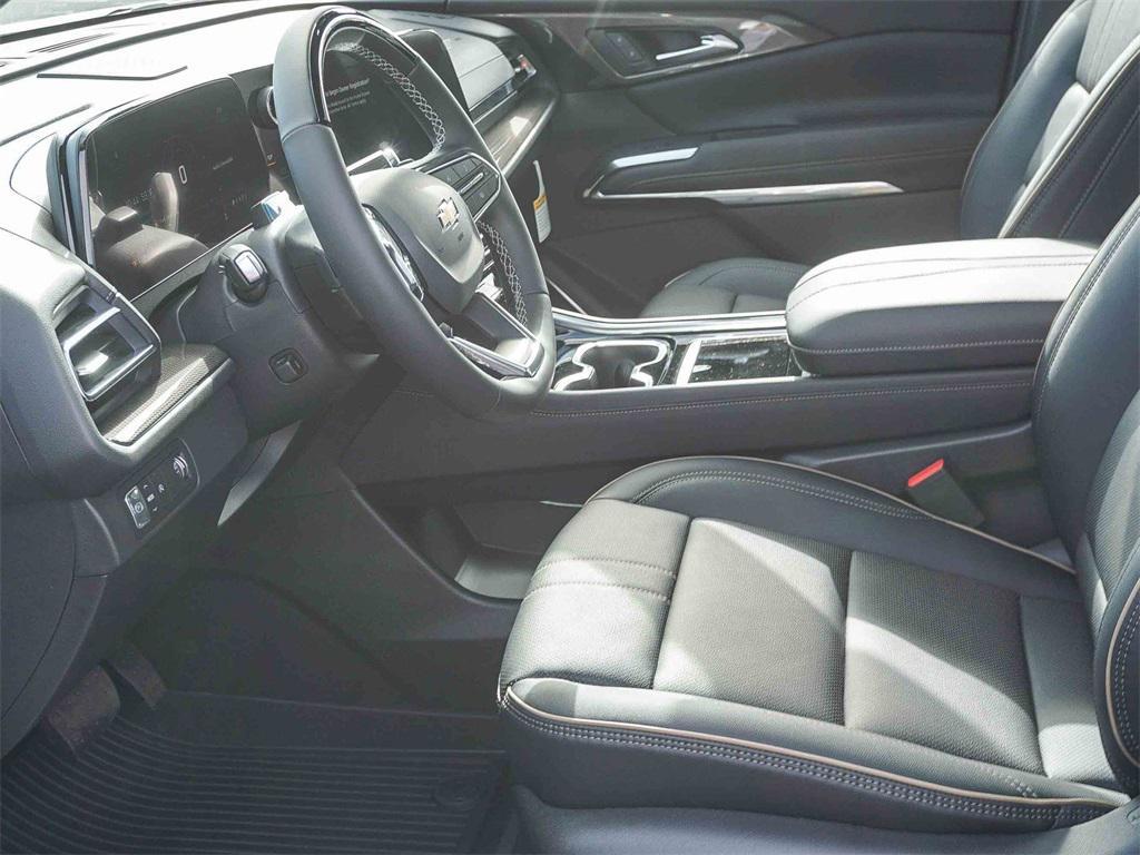 new 2026 Chevrolet Traverse car, priced at $56,210