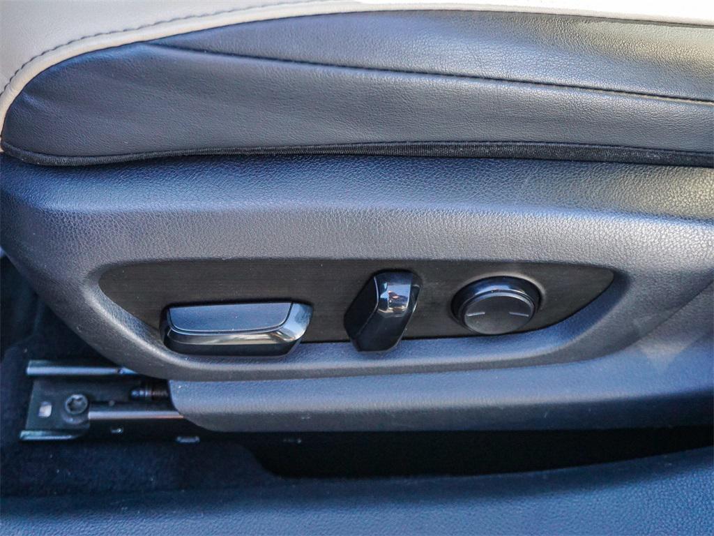 used 2021 Lexus ES 300h car, priced at $25,000