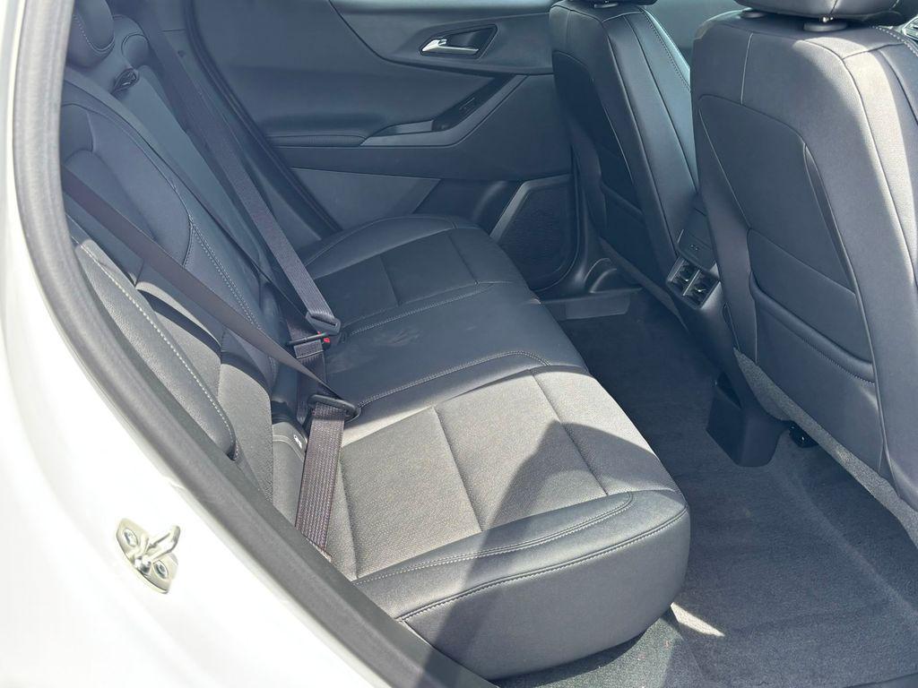 new 2026 Chevrolet Equinox car, priced at $29,290
