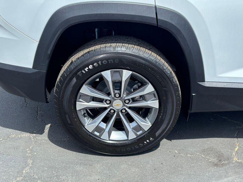 new 2026 Chevrolet Equinox car, priced at $29,290
