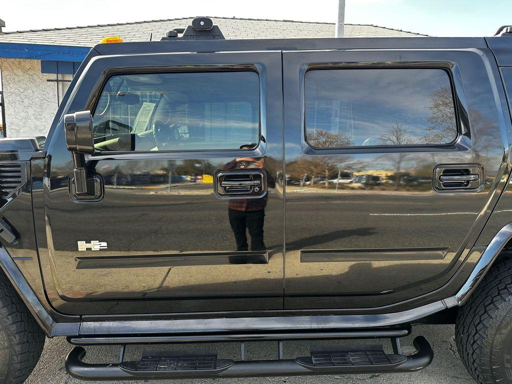 used 2003 Hummer H2 car, priced at $12,995