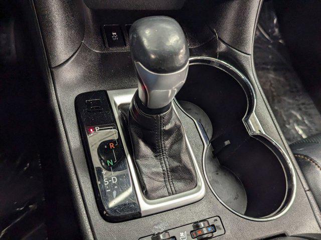 used 2019 Toyota Highlander car, priced at $25,999