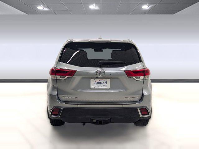 used 2019 Toyota Highlander car, priced at $25,999