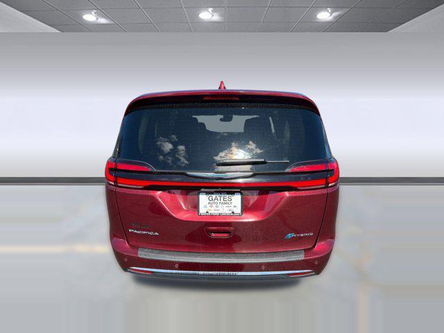 used 2022 Chrysler Pacifica Hybrid car, priced at $21,999