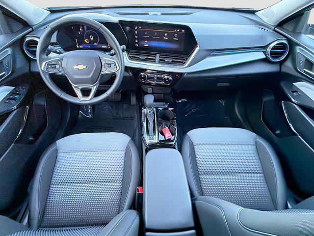 used 2025 Chevrolet Trax car, priced at $18,990