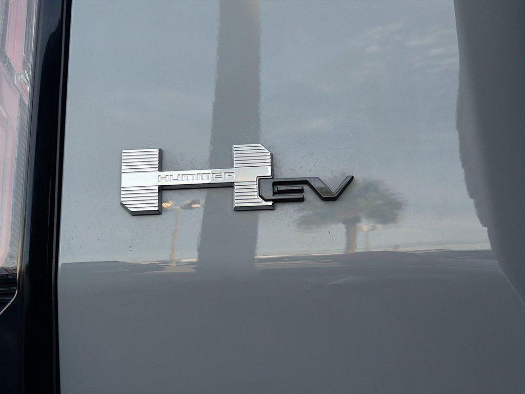 used 2025 GMC HUMMER EV SUV car, priced at $70,640