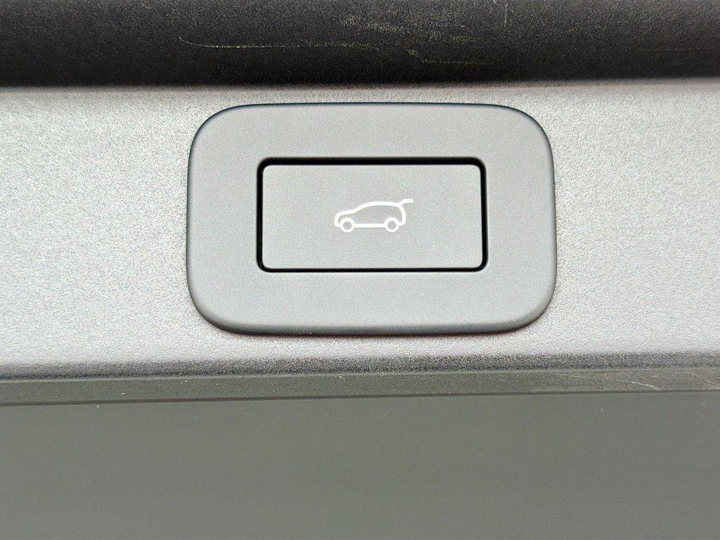 new 2026 Land Rover Range Rover car, priced at $184,420