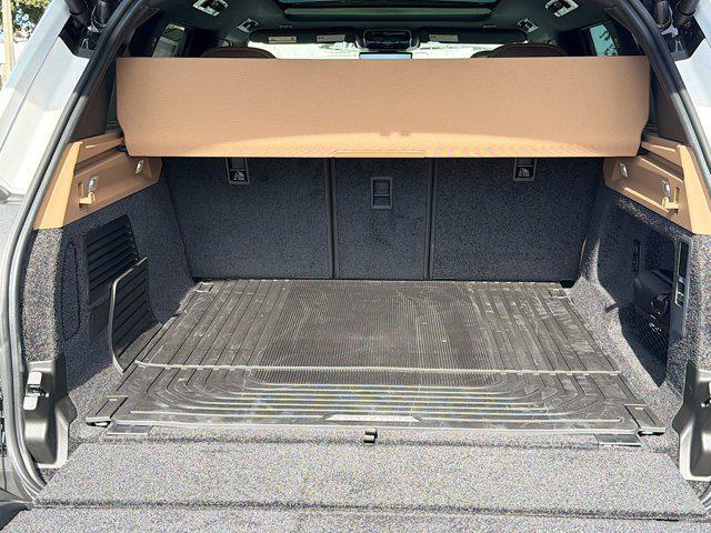 new 2025 Land Rover Range Rover car, priced at $135,425