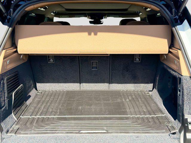 new 2026 Land Rover Range Rover car, priced at $156,535